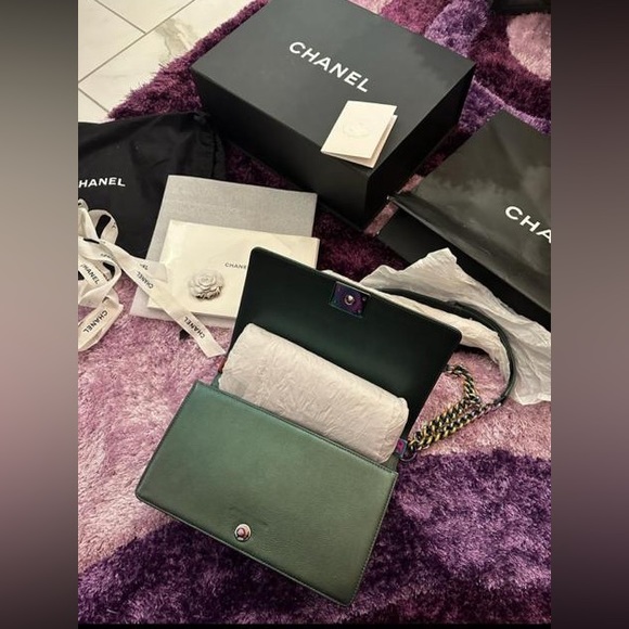 Chanel BoyBag - Picture 6 of 9